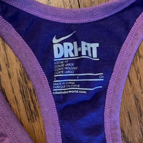 Nike Dri Fit Loose Fit Bundle Tanks - Picture 4 of 4